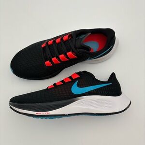 Mens Nike Air Zoom Pegasus 37 Sneakers